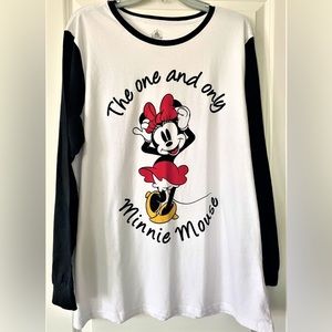 Official Disney Women’s LARGE long sleeve Minnie Mouse tshirt